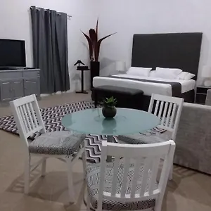 Junior Privada 7 Min Del Aeropuerto , Cancún Messico